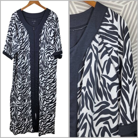 NEW Dreams Co Housecoat Robe Plus Size 1X 2X 22/24 Zebra Print Swim Cover Up - Picture 1 of 7